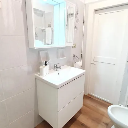Un Faro Nel Mare - Casa Vacanze Apartment Bari